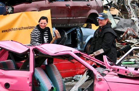 Produkt-Bild: Auto zertr&uuml;mmern f&uuml;r 1 - 4 Personen bei Leipzig