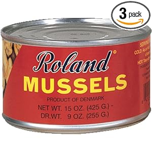 Roland Peeled Sliced Water Chestnuts, 6lb 6.3oz Can (Pack of 3) by Roland