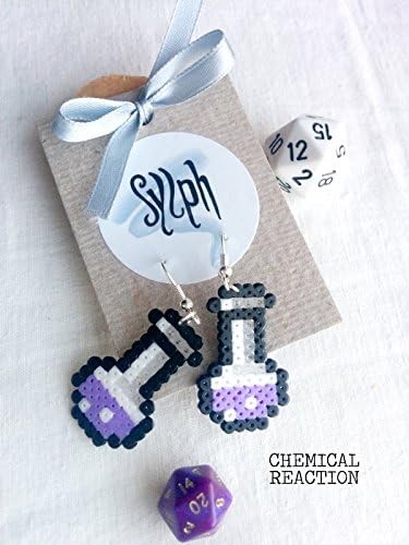 Hama pixel jewelry - Chemical Reaction (lavender)