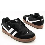 GLOBE Finale New Skate Skateboard Black Womens