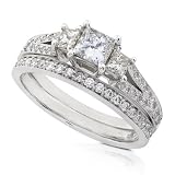 1.00ctw Three Stone Princess Diamond Wedding Ring Set in 14kt White Gold (HI/I1)