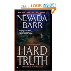 Hard Truth (Anna Pigeon Mysteries)