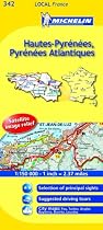 Hautes-Pyrenees, Pyrenees-Atlantiques (Michelin Local Maps)