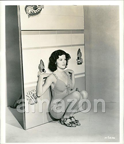 Download Vintage Photo of NANETTE FABRAY Portrait (1047183) Download Vintage Photo of NANETTE FABRAY Portrait (1047183)