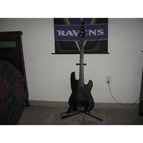 Silvertone LB11 Bass & Amp Package
