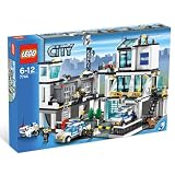 LEGO City 7744 - Polizeistationvon "LEGO"