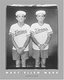 Mary Ellen Mark: Twins (Aperture Monograph)