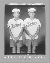 Mary Ellen Mark: Twins (Aperture Monograph)
