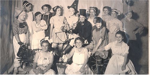 Cover image : Snapshot Chronicles: Inventing the American Photo Album
