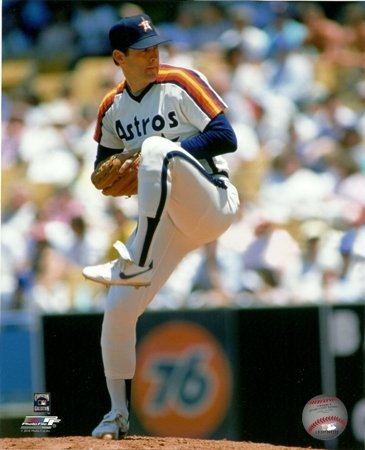 Nolan Ryan Houston Astros Pitching 8x10 Photo