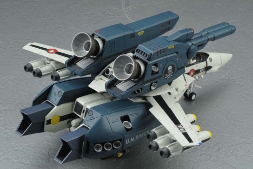 1/60 超時空要塞マクロス 完全変形 VF-1S ストライクバルキリー ロイ・フォッカー機