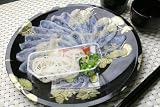 愛媛県産または山口県産 活けトラフグ ふぐ刺し（てっさ）大皿 25g【冷凍便】 大皿