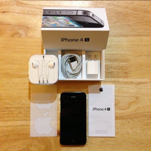 Apple iPhone 4S 64GB Unlocked Cell Phone International Version with No Warranty - Black