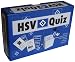 Das Quiz f�r den HSV-Fan!
Das Quiz f�r den HSV-Fan!
W�rfelt man eine "Eins", muss man die leichte 
Frage "1" beantworten, bekomme aber auch nur einen Chip. W�rfelt man eine "Sechs", ist die Frage "6" 
zwar schwer, die richtige Antwort wird aber mit sechs Chips belohnt.
48 Spielkarten mit 288 Fragen, 
1.152 m�gliche Antworten, 1 HSV-W�rfel, 150 HSVChips, Karten-Aufsteller.
