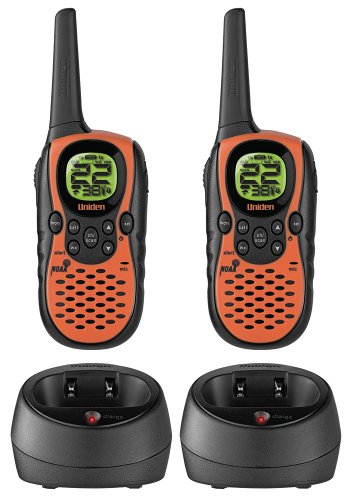 Uniden GMR648 2CK 22 Channel 6 Mile GMRS FRS Two Way Radios with Charging Cradles