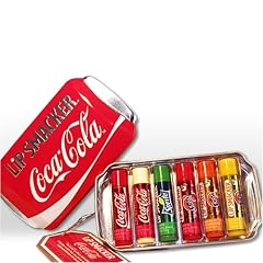Lip Smacker� Coca-Cola™ Geschenk-Tinbox mit 6 Lippenpflegestiften in den original Geschmacksrichtungen: Coca-Cola Classic™, Coca-Cola Vanilla™, Fanta Orange™, Fanta Pineapple™, Fanta Strawberry™ und Sprite™