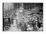 Newswire Photo (L): 5th Ave. - Easter 1911