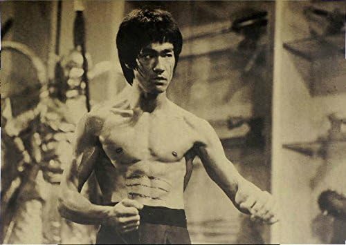 Black&amp;White Bruce Lee Movie Poster, High-quality Brown Paper, 12 By 16.5 Inch, "Ready to Fight Back After Being Injured on Face and Belly"