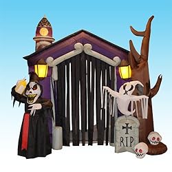 halloween inflatable haunted house castle