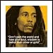 Bob Marley Poster Kunstdruck und Kunststoff-Rahmen - Zitat: Wisdom Is Better Tha von Bob Marley - alle Infos