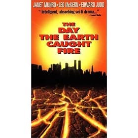 The Day the Earth Caught Fire [VHS]