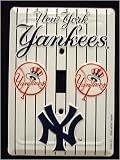 NEW YORK YANKEES METAL LIGHT SWITCH PLATE COVER