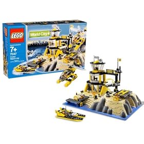 LEGO World City 7047: Coast Watch HQ