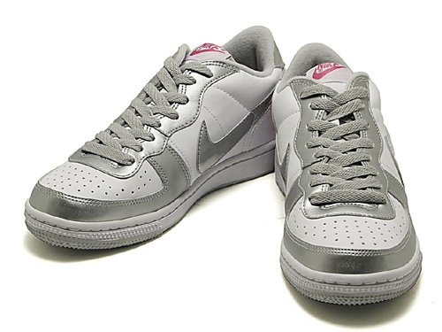 Cover image : NIKE(ナイキ) TERMINATOR LOW (GS BOYS)(ターミネーターLOW(GSBOYS)) 318282 102 ホワイト/シルバー