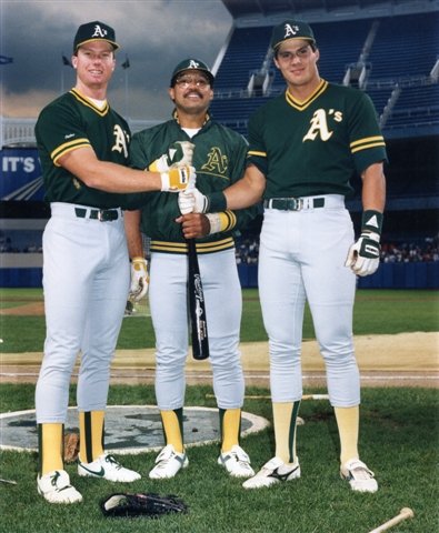 MARK MCGWIRE-REGGIE JACKSON-JOSE CONSECO OAKLAND ATHLETICS 8X10 SPORTS ACTION PHOTO
