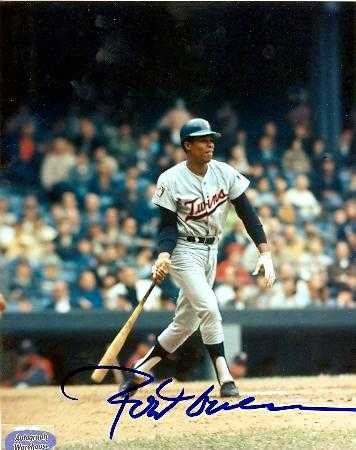Rod Carew Autographed/Hand Signed 16x20 Photo (Minnesota Twins)
