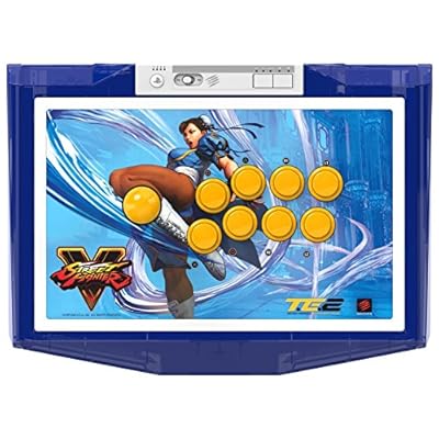 ストリートファイターV アーケード ファイトスティック TE2 トーナメント エディション 2 春麗 PS3/PS4 (MCS-FS-SFV-TE2-CHL) ボタンやレバーの交換、フェイスプレートのカスタマイズなどが簡単に行える次世代筐体アケコン （マッドキャッツ所属プロゲーマー「ウメハラ」、「ときど」、「マゴ」 使用モデル） 見る角度によって絵柄が変化するレンチキュラー仕上げのフェイスプレート、半透明のトランスペアレントブルーを基調とした本体カラーなど、春麗の世界観をフィーチャー [PlayStation3 / PlayStation4 両対応]