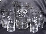 Mickey Mouse, Minnie, Goofy, Pluto Beer Set Pitcher with Ice Tea Lemonade Glasses