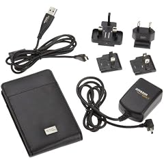 AmazonBasics Zubeh�rpaket (Tasche f�r 10,9cm (4,3 Zoll) Ger�te, USB Kabel, Ladeadapter, Reiseadapter) f�r Navigationssysteme