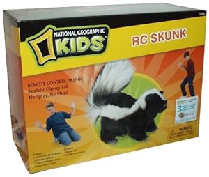 Amazon.com: National Geographic Kids RC Skunk with Flip Up Tail and