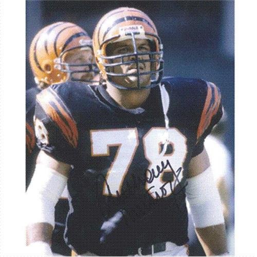 Anthony Munoz Autographed Cincinnati Bengals (Black Jersey) 8x10 Photo