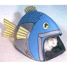 Cosi Fish Novelty Pet Bed