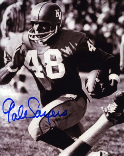 Gale Sayers Kansas Jayhawks Autographed 8x10 B&W Photo