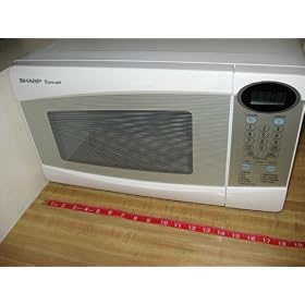 Sharp 800-Watt 4/5-Cubic-Foot Compact Microwave