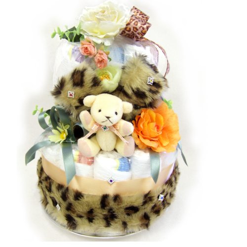 冬のあったかファー！ヒョウ柄テディベアおむつケーキ【お洒落なグリーンリボン】華やか2段タイプ。フワフワあたたかファーリボンでデコレーションされた出産御祝いダイパーケーキ