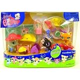 Eigenschaften HASBRO LITTLEST PET SHOP / Littlest Pet Shop - NEW - Sportiest - RACEABOUT RANCH - Super-Set mit Pferd # 523 & Pferd # 524 & Katze # 525
