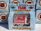DETROIT RED WINGS Diecast Zamboni Toy Ice Resurfacing Machine - 1:50 Scale Team Collectible