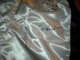 Oscar De La Hoya, Roy Jones, Sugar Ray Leonard Signed / Autographed Everlast Boxing Trunks