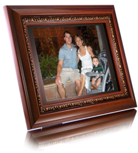 Aluratek 10.5-Inch Digital Photo Frame w/256MB Internal Memory (Wood)