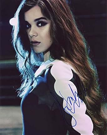 Hailee Steinfeld In-person Autographed Photo at Amazon's Entertainment