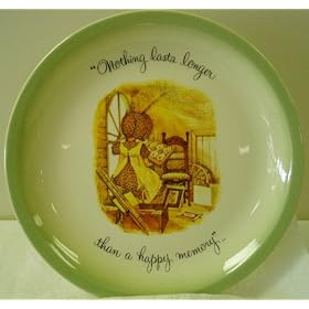 Holly Hobbie "Nothing lasts longer then a happy memory" collector plate