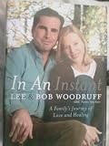 In An Instant (A Familys Journey of Love and Healing, Large Print)