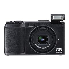 Ricoh GR Digital IV Digitalkamera (10 Megapixel, 4-fach digitaler Zoom, 7,6 cm (3 Zoll) Display, bildstabilisiert) schwarz