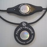 POWER BALANCE(パワーバランス) シリコン・ペンダント ブラック/ホワイト　並行輸入品