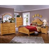 Cottage Pine Panel Bedroom Set (Full) by Vaughan-Bassett
