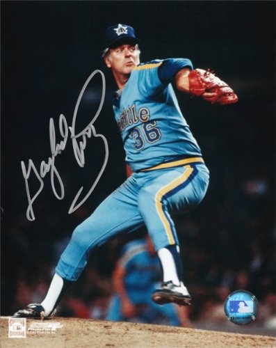 Gaylord Perry Autographed/Hand Signed Mariners 8x10 Photo